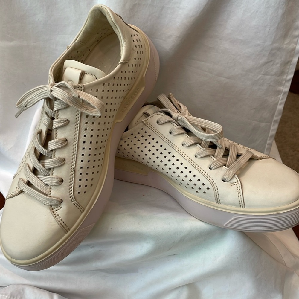 ECCO TRAY TECH CREAM COLOR SNEAKER SIZE 38 7/7.5